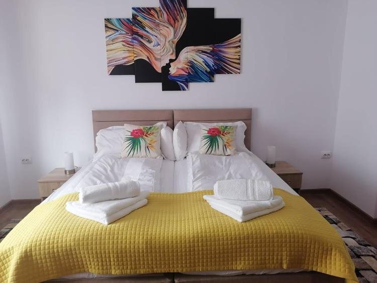 Apartament Happy House Hunedoara Zewnętrze zdjęcie